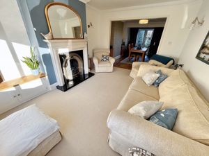 Lounge- click for photo gallery